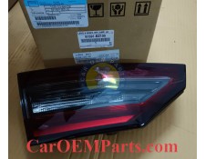 GENUINE TOYOTA LENS AND BODY REAR LAMP LH 81591-BZ100